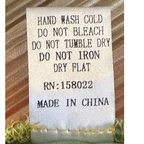 LALA – Long Sleeve Plissé Set (Prismatic Rainbow) – S - Picture 11 of 11